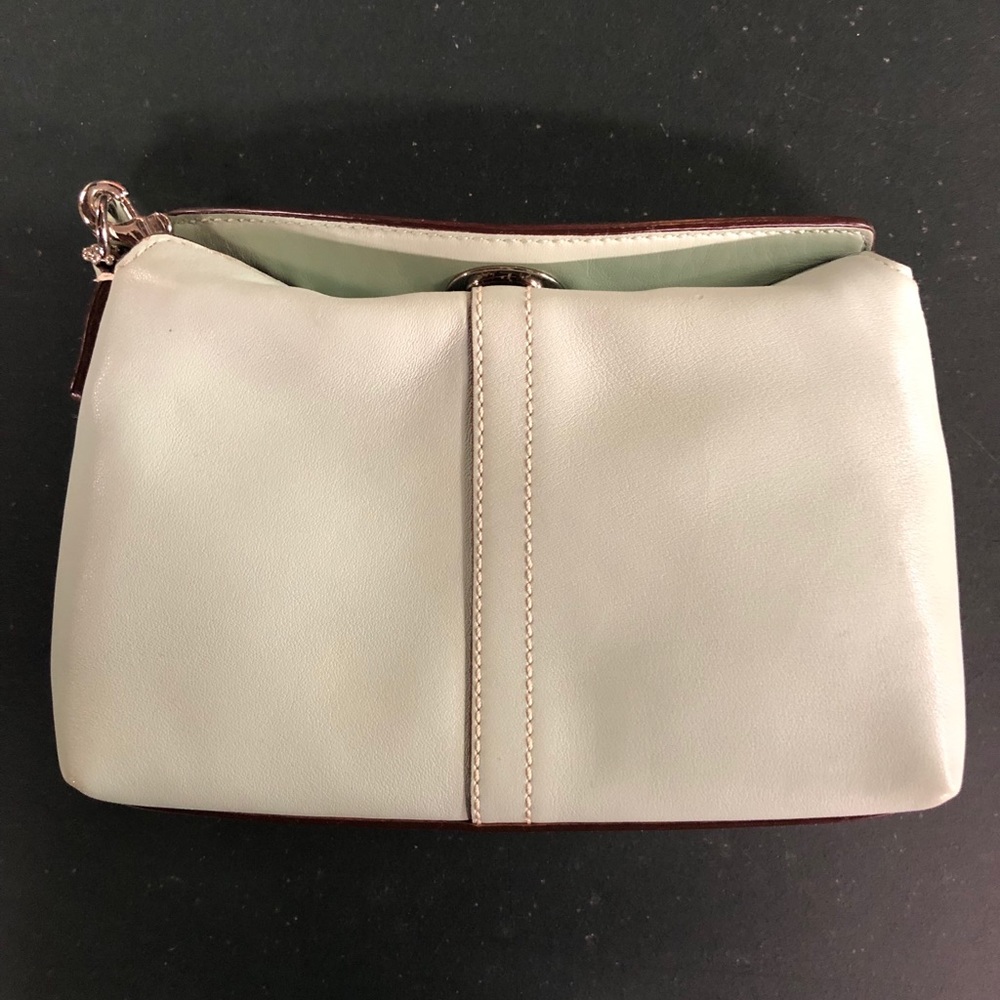 Coach seafoam green leather turn lock wristlet